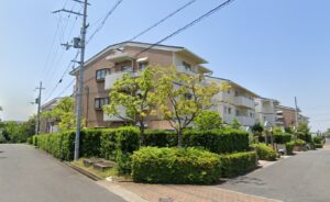 【コンフォール学園緑が丘第一8号棟】